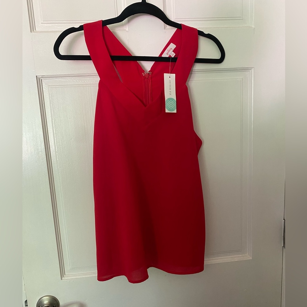 Sexy Red V-Neck Racerback Tank Top with Side Cutouts – Perfect for a Night Out